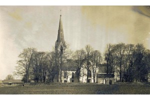 Juuru Mihkli kirik 1930. aastatel
