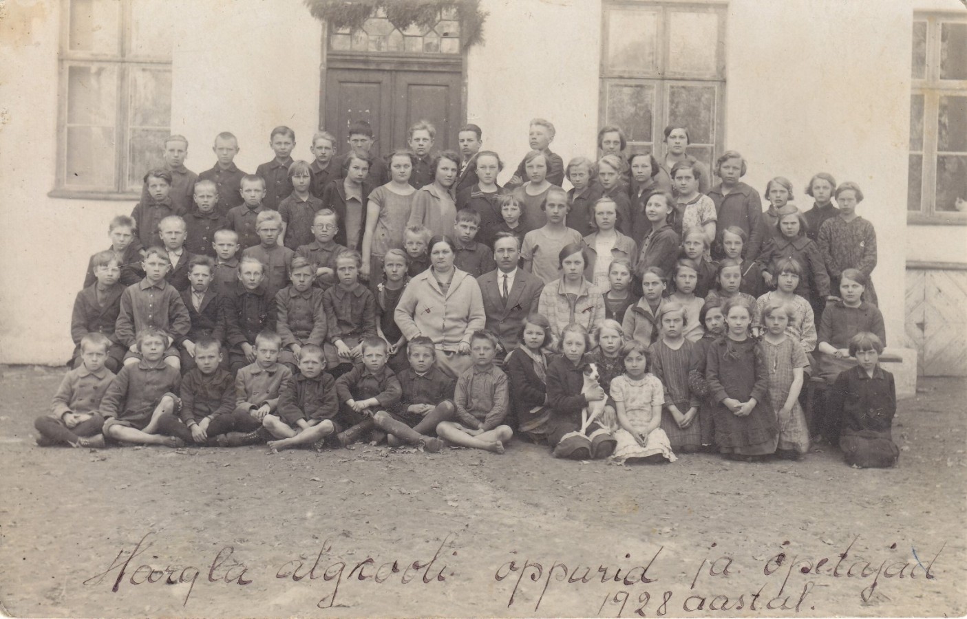 Härgla algkooli pere 1928